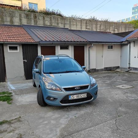 S15 Studio Apartment Free Parking Zagreb Ngoại thất bức ảnh